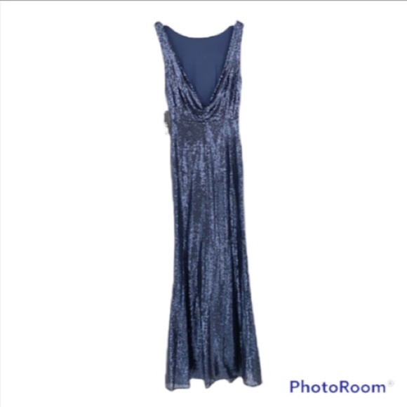 - Lulu’s Dropped Back Sequin Maxi Dress - Picture 13 of 14